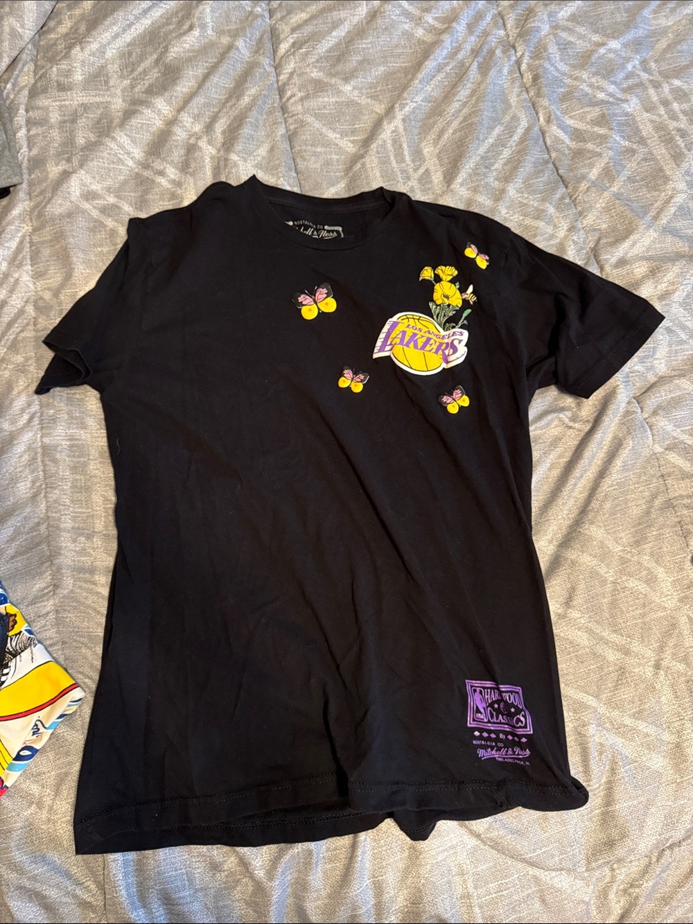 Mitchell & Ness Black Lakers Tee with Yellow & Purple Graphics